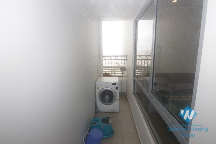 Super stylish and modern apartment for rent on Vimhome Nguyen Chi Thanh, Ha Noi